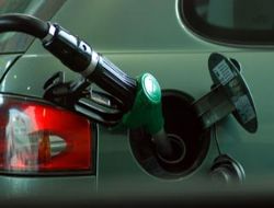 Petrol faturası Ocak'ta yükseldi