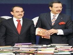 Cezaevleri okuyor