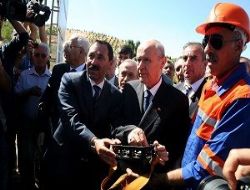 Bahçeli Etimesgut'ta temel atma törenine katıldı