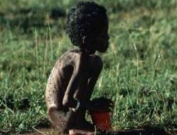 Her evden bir fitre Afrika'ya