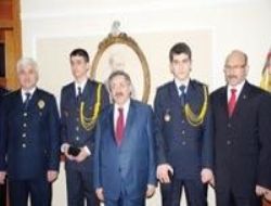 Polis adaylarından sınır ötesi başarı