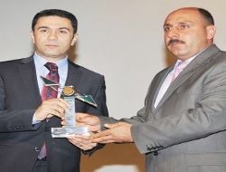 Zamanı Tersine Kuranlar ödüllerini törenle aldı