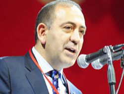 Erdoğan partisinin adını değiştirsin