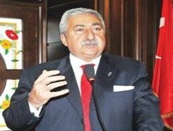 Akaryakıta vergiler düşürülmeli