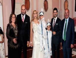Özer ailesinin mutlu günü