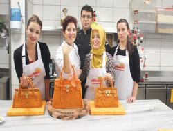 Ustasından pasta dersi