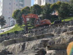 Vadi'de şelale kaldırılıyor