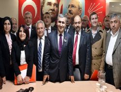 CHP'de 10 istifa