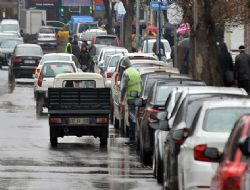 Sezenler Sokak'ta polis logolu otopark vurgunu