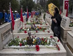 170'inci yılda şehitlere saygı
