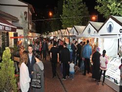 Hamamönü'nde turistlerle Ramazan akşamı