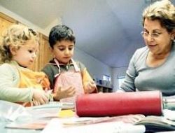 Ev kadınlarını kış telaşı sardı