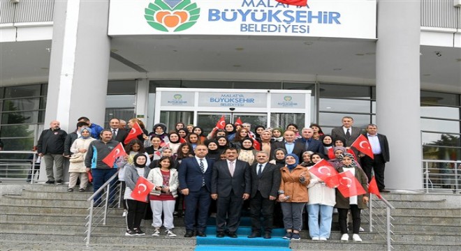 41 öğrenci Milli Mücadele Kampı için Çanakkale'ye uğurlandı