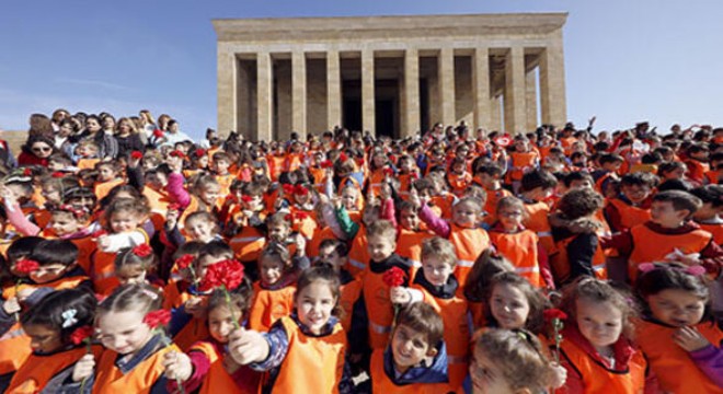 540 çocuk Anıtkabir'i ziyaret etti