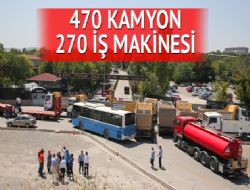 Kızılay'da vatandaşlar kışlalarda kamyonlar