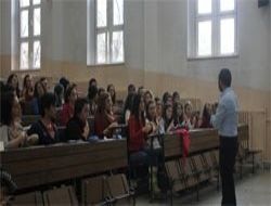 Ankara Üniversitesi'nde işaretler konuşuyor