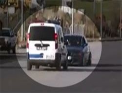 Polisi görünce böyle kaçtı