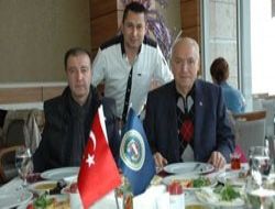 İş adamları kahvaltıda buluştu