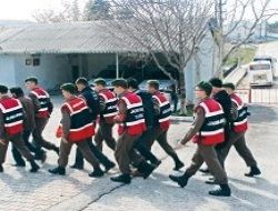 Jandarmadan kaçak işçi operasyonu