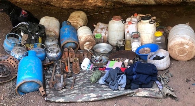 Adıyaman'da teröristlere ait yaşam malzemesi ele geçirildi