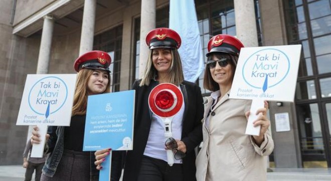 Ankara Garı'na dev kravat