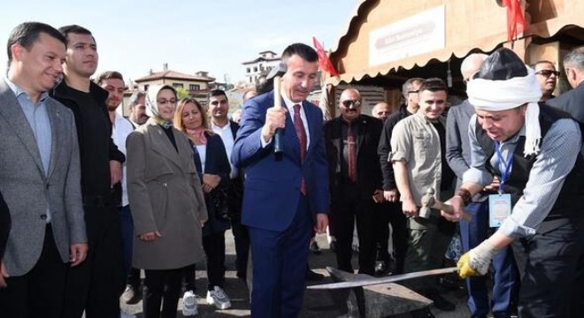 Ankara Kalesi'ne gözümüz gibi bakmak zorundayız