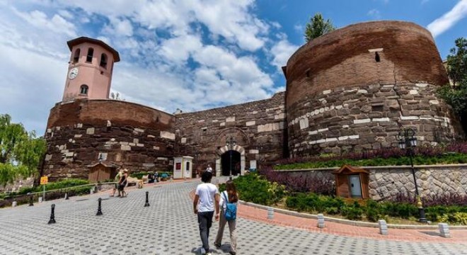Ankara Kalesi'ne ücretsiz otopark