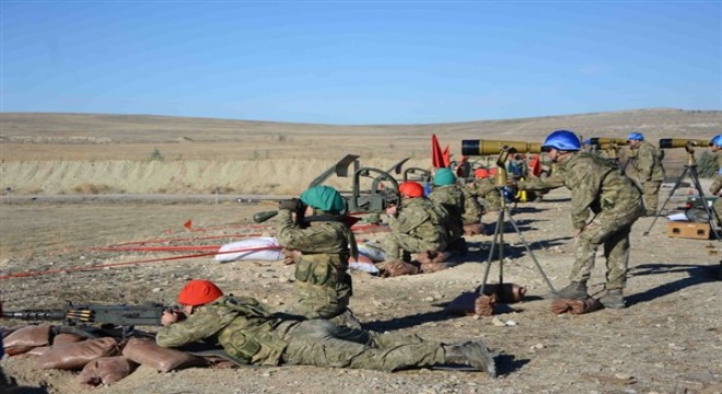 Ankara'da uçaksavar ve topçu atışları icra edildi