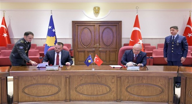 Bakan Güler ile Kosova Savunma Bakanı Magedonci, Askeri Çerçeve Anlaşması imzaladı