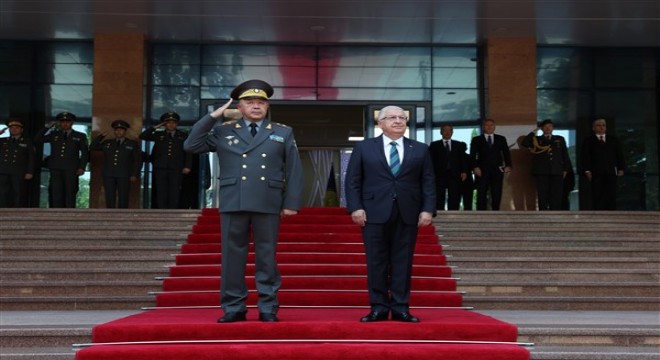 Bakan Güler, Özbekistan Savunma Bakanı Kurbanov ile bir araya geldi