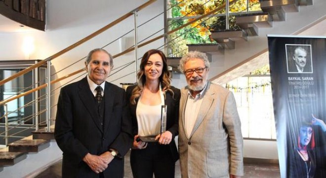 Baykal Saran Tiyatro Ödülü Öner'in