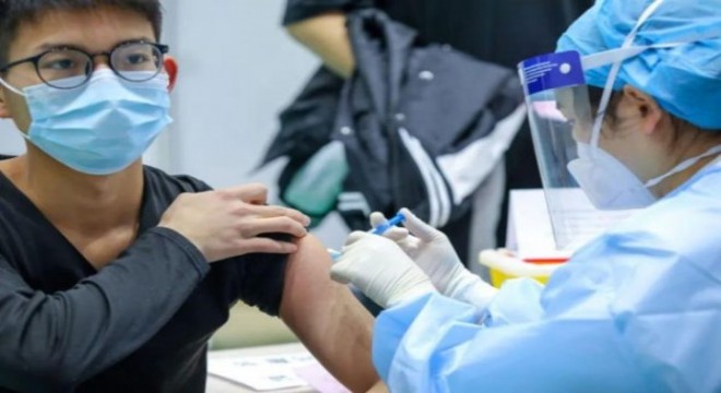 Beijing'de 520 bin üniversite öğrencisi Covid-19 aşısı oldu