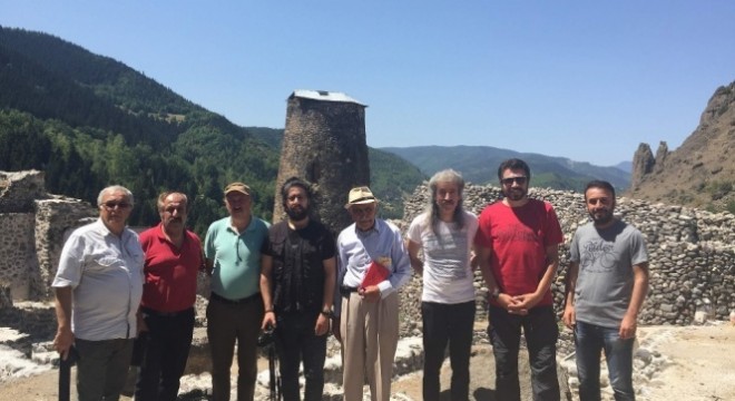 Bin yıllık Şavşat Kalesi kazılarında sona gelindi