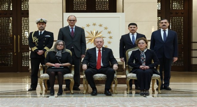 Büyükelçilerden Cumhurbaşkanı Erdoğan'a güven mektubu