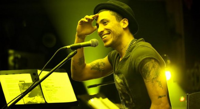 Can Bonomo ile ‘Kainat Sustu'
