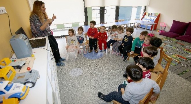 Çankaya'da çocuklar eğlenerek İngilizce öğreniyor