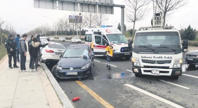 Çankaya'da zincirleme trafik kazası: 2 yaralı