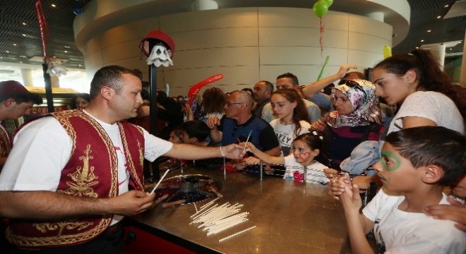 Çocuk sesleri Nazım'da yankılandı