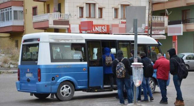 Dolmuşlarda öğrenci tarifesi uygulanmalı