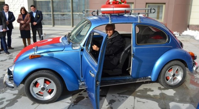 Dövizi bozdurdu vosvosu aldı