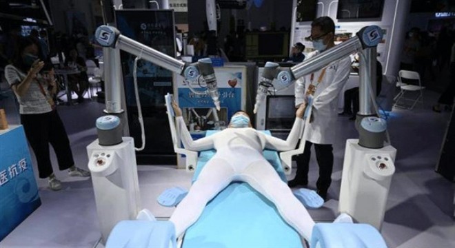 Dünyadaki 2.7 milyon endüstriyel robotun 783 bini Çin'de bulunuyor