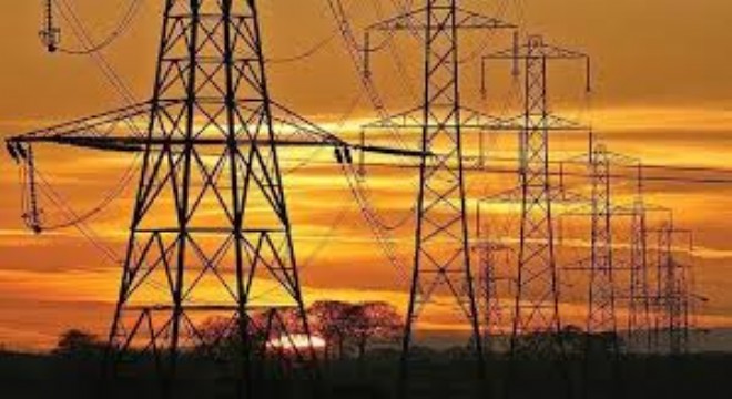 Elektrikte Yerli ve Yenilenebilir Kaynakların Payı Artıyor