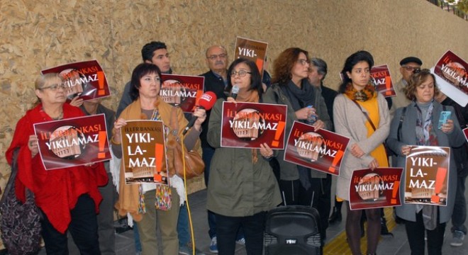 İller Bankası yıkımına afişli tepki