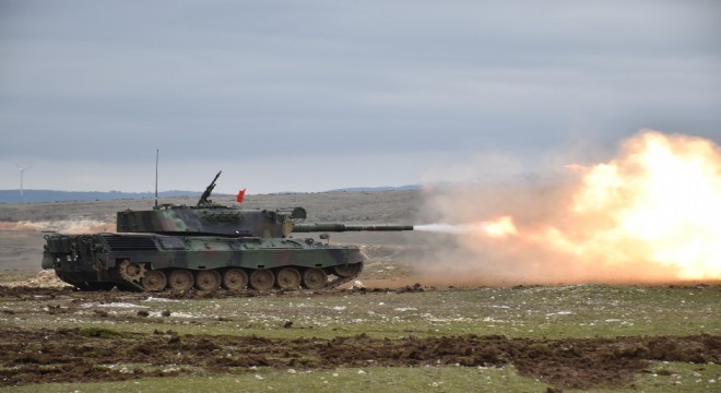 Kırklareli'nde tank topu atışları gerçekleştirildi