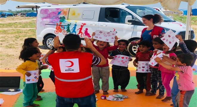 Kızılay bu yıl öğrencilere EBA TV'den ulaşacak