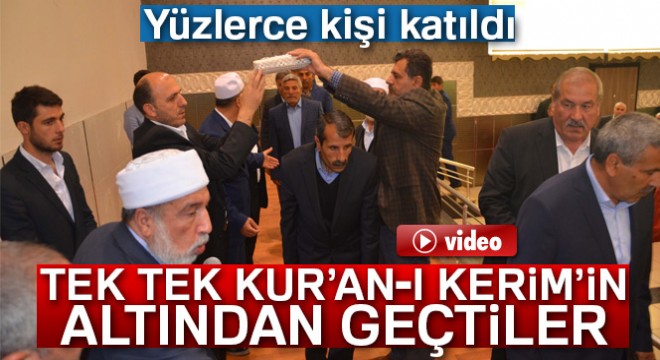 Kur'an-ı Kerim'in altından geçerek barıştılar