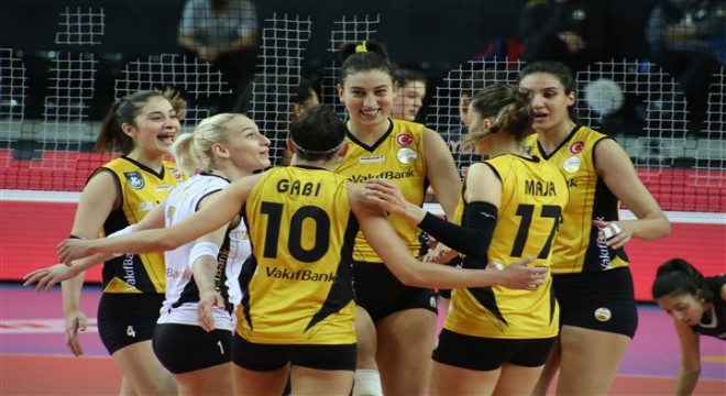 Lider VakıfBank'tan bir galibiyet daha