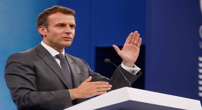 Macron: 
