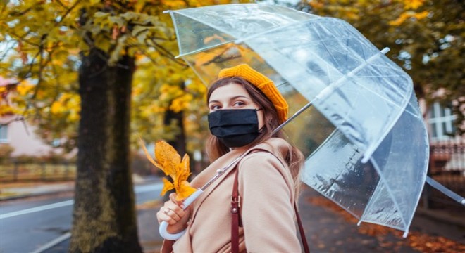 Maske yağmurla ıslandığında koruyuculuğu kayboluyor