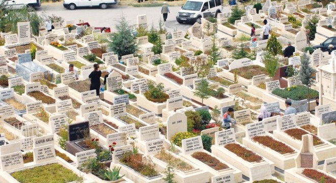 Mezarlara yeni yıl tarifesi